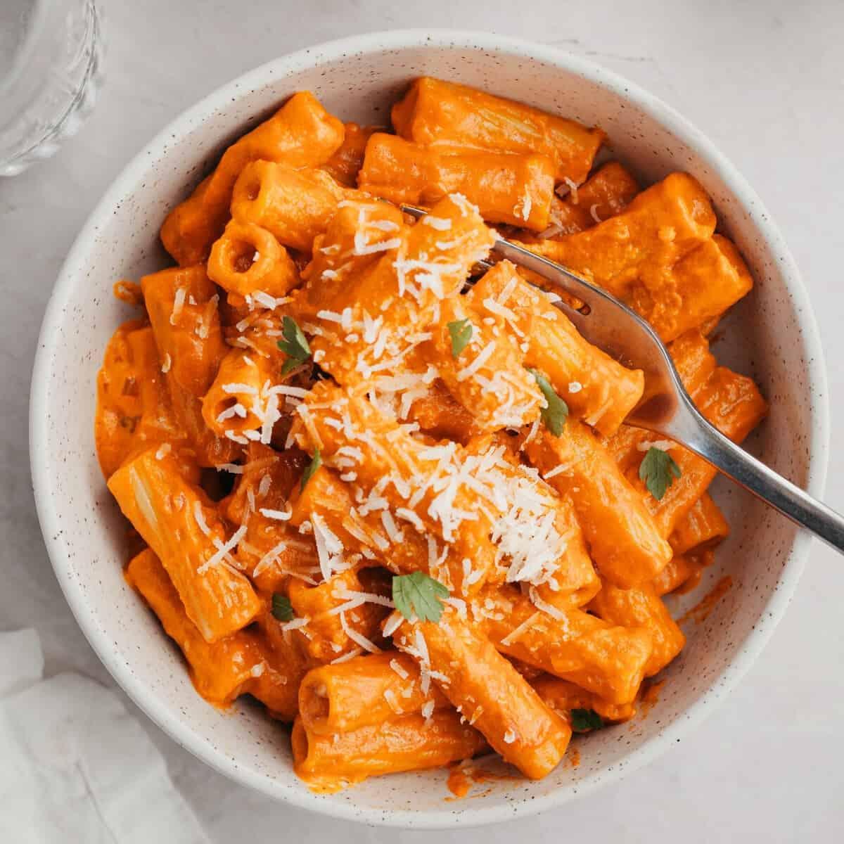 Pasta &iacute; Vodka s&oacute;su